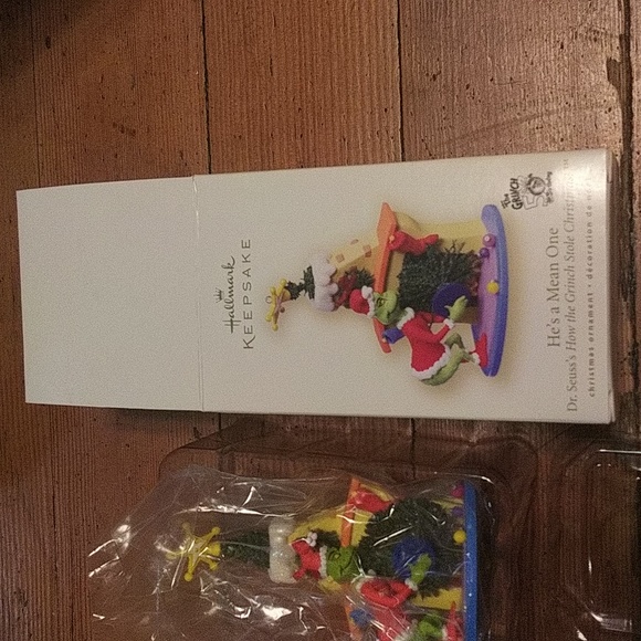 Dr Seuss The Grinch 50th B-day '07 Hallmark Keepsake Ornament He's a Mean One - Picture 2 of 6